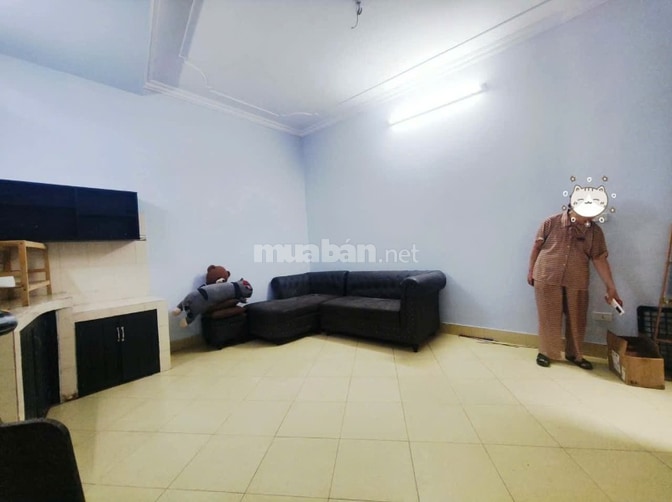 Cho thuê nhà 2 ngủ phố Đào Tấn, Ba Đình, Hà Nội