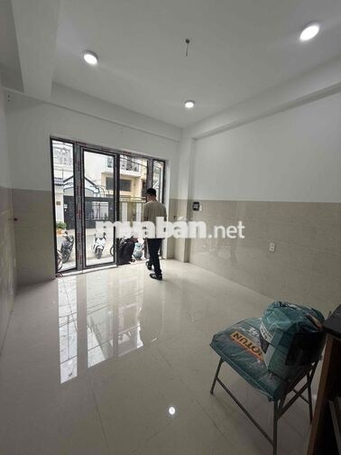 Cho thuê mặt bằng trung tâm Quận 7 mới xây