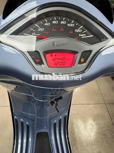 Piaggio Vespa 2015 đèn vuôn mới 99% ko hao xăng