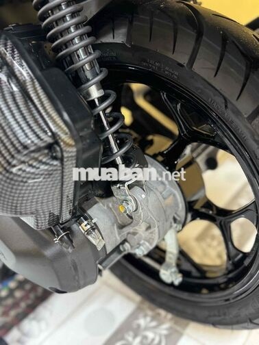 Air Blade 160 ABS 2026 Đỏ đen bay mùi xe mới