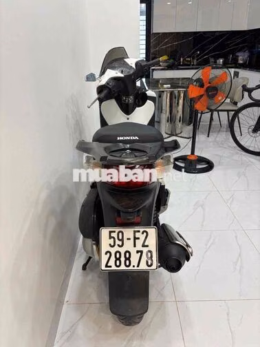 Honda SH125 Ý Trắng