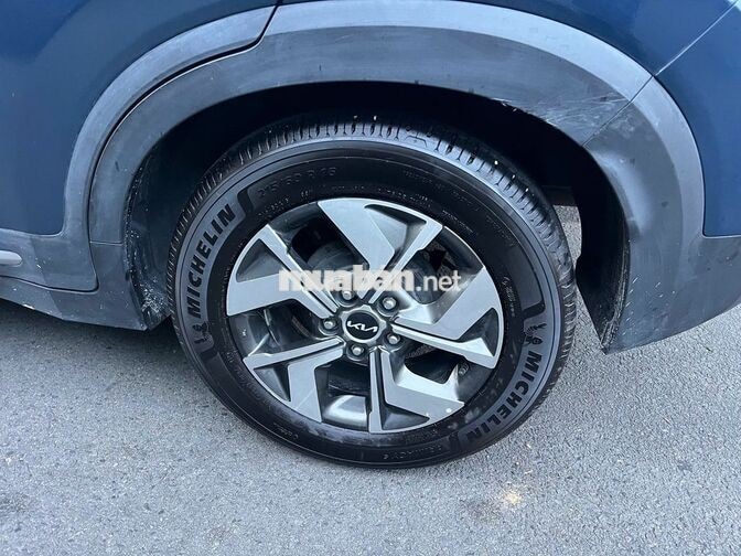 Kia Sonet Premium 2023 Xanh
