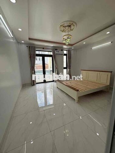 Cho thuê căn hộ Tầng 1, 50m2. 2pn tách biệt, phòng bếp lớn.