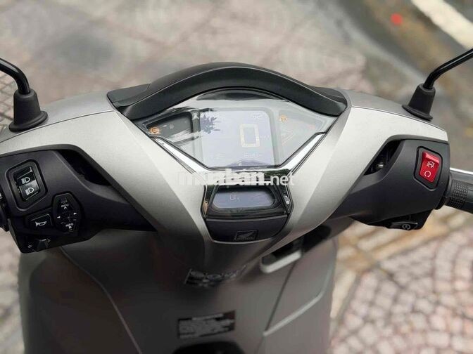 SH 350i 2023 Bạc nhám 600km Siêu Lướt Bao Ra Tên