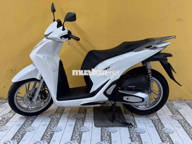 SH 125 đời 2026 trắng đen siêu mới 43AB-086.35