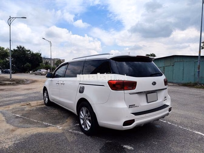 Kia Sedona 2019 máy dầu bản full options