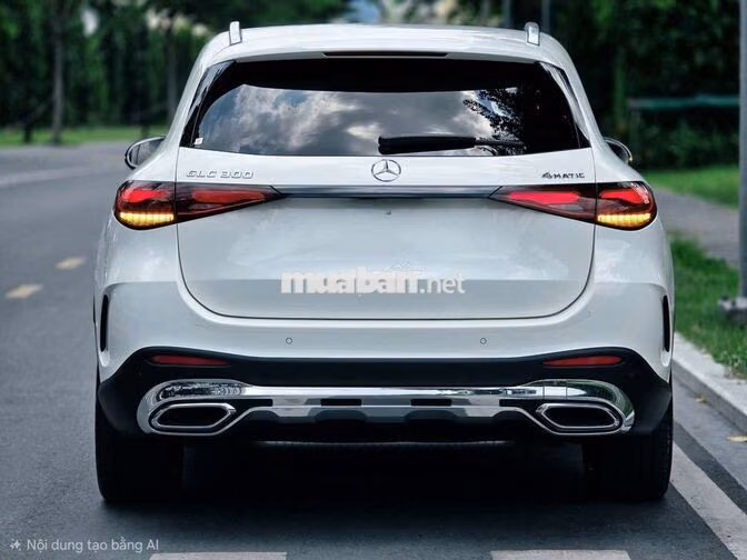 Mercedes-Benz GLC 300 All New V1 2023 Trắng