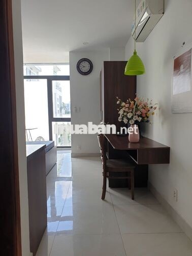 Studio full nội thất cao cấp ngã 4 Hàng Xanh view đẹp thoáng mát
