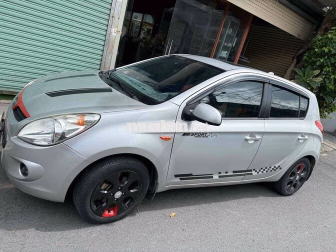 Hyundai i20 2012 Bạc Nhập khẩu