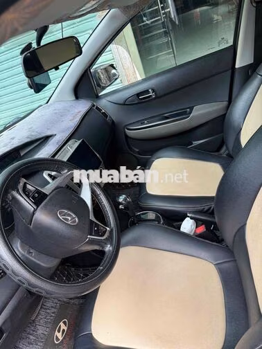 Hyundai i20 2012 Bạc Nhập khẩu