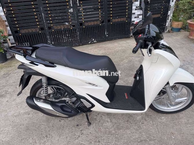 Honda SH 125 CBS 2025 Trắng 13k km