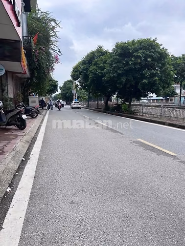BÁN NHANH ĐẤT GIẢI PHÓNG XÂY TOÀ VĂN PHÒNG, 270M2, MT 10M, 72 TỶ