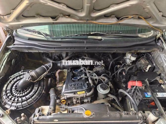 Toyota Innova 2011 7 chỗ Bạc