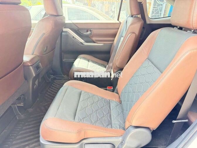 Toyota Innova Cross HEV 2026 Trắng 6.300 Km