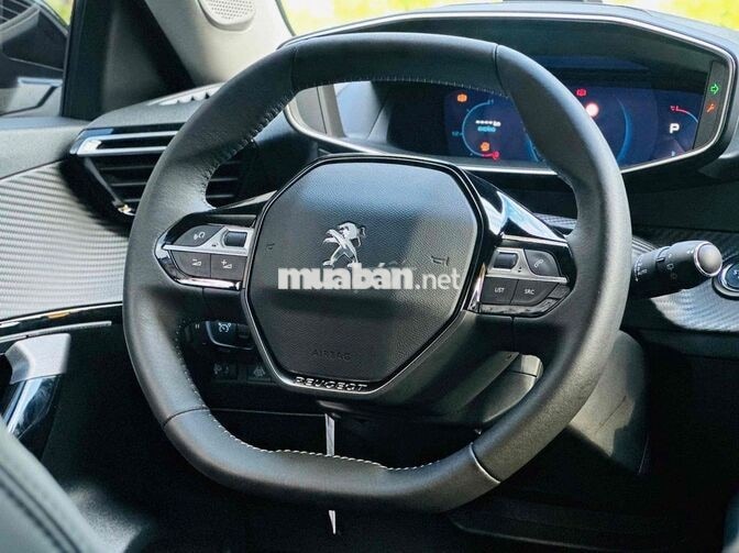 Peugeot 2008 GT-Line 2022 Trắng 11.000km