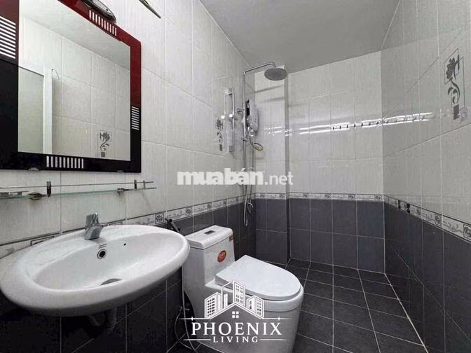 PENTHOUSE 2 PHÒNG NGỦ CAO CẤP NGAY TÔ KÝ