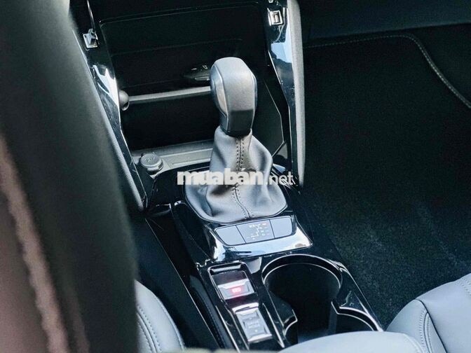 Peugeot 2008 GT-Line 2022 Trắng 11.000km