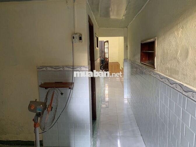 CHO THUÊ NHÀ NGUYÊN CĂN, SAU LƯNG MẶT TIỀN ĐƯỜNG CMT8