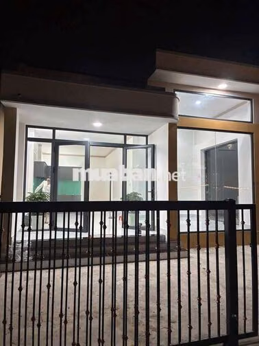 NHÀ MỚI XÂY 102,3M2 FULL THỔ CƯ XE HƠI HẺM 125 NGUYỄN ĐỨC THUẬN 