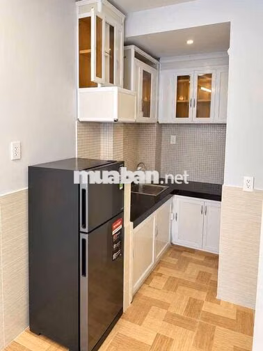 chỉ 10tr sở hữu nhà 2 PN hẻm oto Lê Văn Duyệt