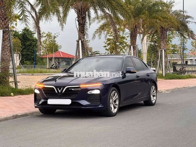 Vinfast Lux A 2022 Base Xanh 36000 km