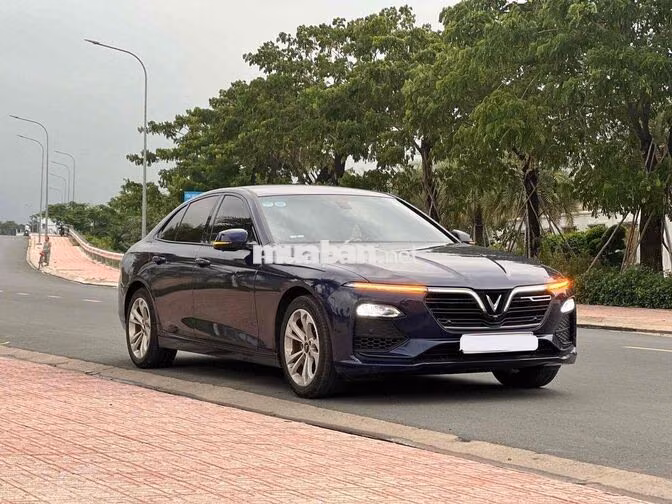 Vinfast Lux A 2022 Base Xanh 36000 km