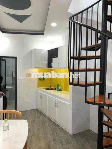 Cho thuê nhà nguyên căn Mặt tiền P5 Q8