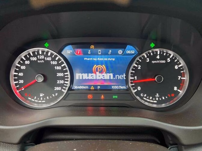 Vinfast Lux A 2022 Base Xanh 36000 km