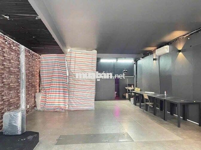 cho thuê nhà mặt tiền trung tâm Quận 1 6x20
