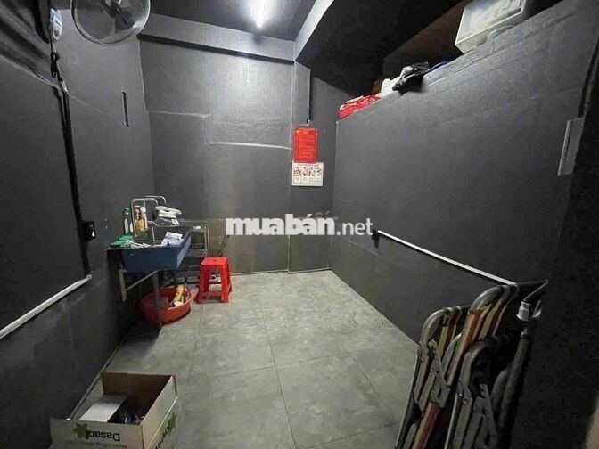 cho thuê nhà mặt tiền trung tâm Quận 1 6x20