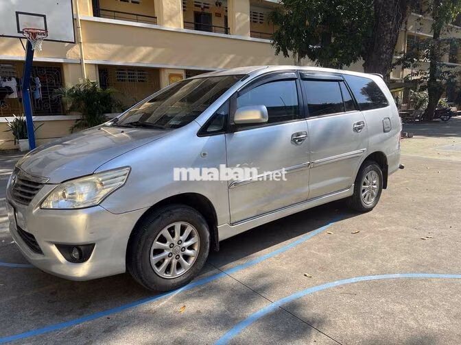 Toyota Innova 2013 Bạc 13 vạn