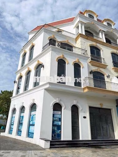 SHOPHOUSE HƯỚNG BIỂN, CẠNH CHỢ ĐÊM, KINH DOANH GÌ CŨNG TIỆN