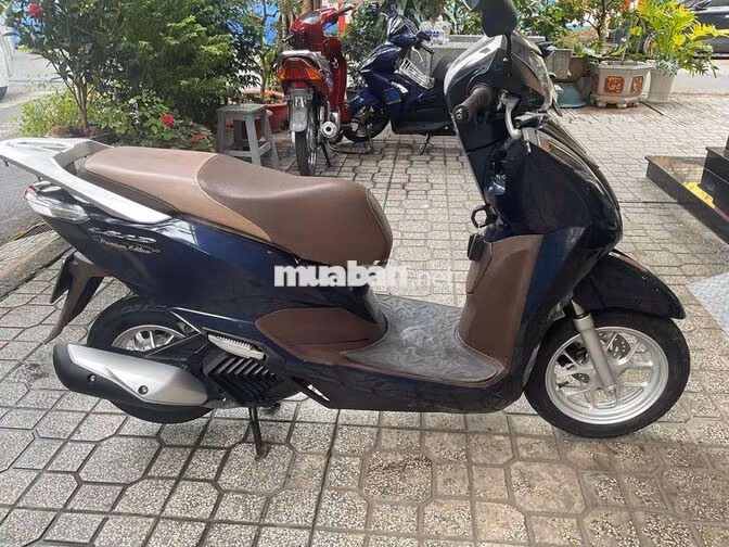 Honda Lead Premium Edition 2022 Xanh đen 18141 km