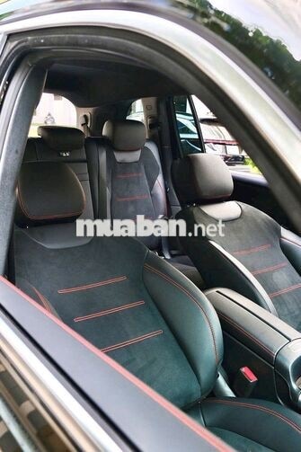 Mercedes GLB 200 AMG model 2022 Đen siêu lướt