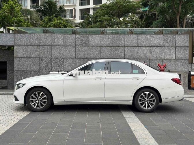Mercedes-Benz E200 2019 Trắng 43.000 miles
