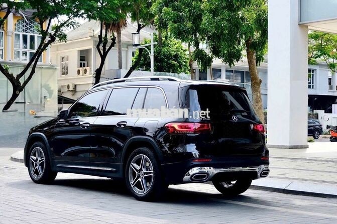 Mercedes GLB 200 AMG model 2022 Đen siêu lướt