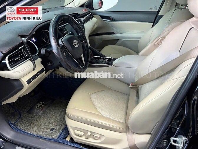 Toyota Camry 2.5Q 2019 Thái Lan Đen