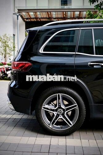Mercedes GLB 200 AMG model 2022 Đen siêu lướt