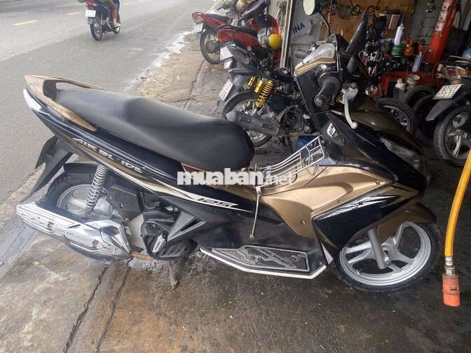 Honda Airblade 125cc 2014 Đen, Vàng đồng