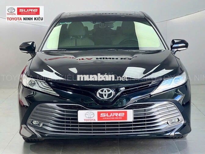 Toyota Camry 2.5Q 2019 Thái Lan Đen