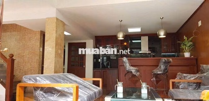 Cho thuê Lạc Long Quân - 5 tầng - 9m x 13m (DTSD: 585m2) - Chỉ 30tr
