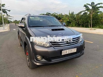 Toyota Fortuner 2014 Xám