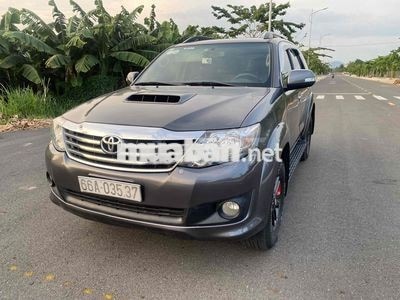 Toyota Fortuner 2014 Xám