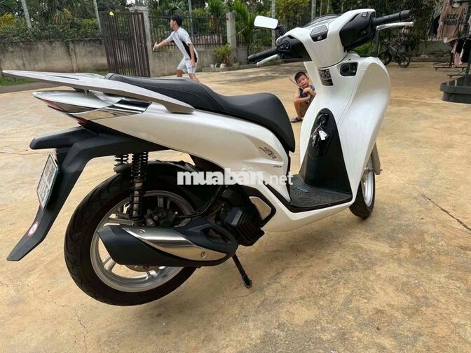 Honda SH150i 2022 Trắng 10800 km