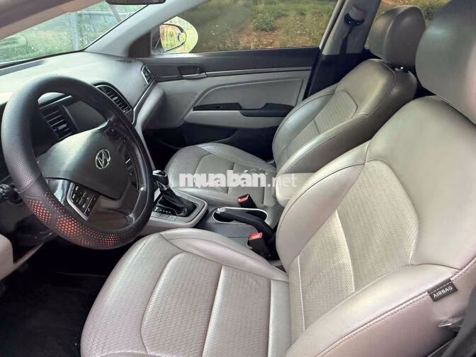 Hyundai Elantra 2016 AT 1.6 bản full Trắng
