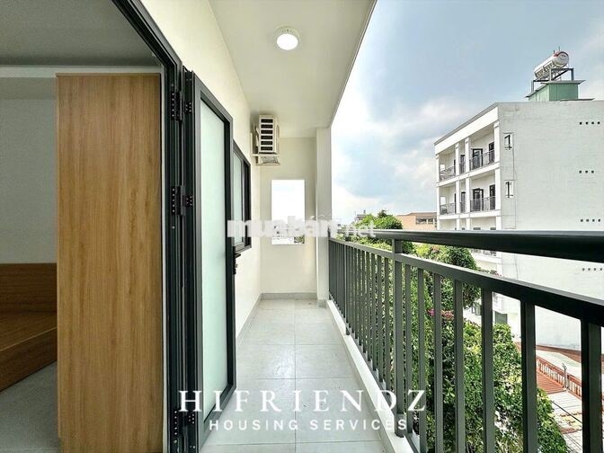 FULL NỘI THẤT - BAN CÔNG NẰM GIỮ VLU CS3 VÀ ĐH NGUYỄN TẤT THÀNH
