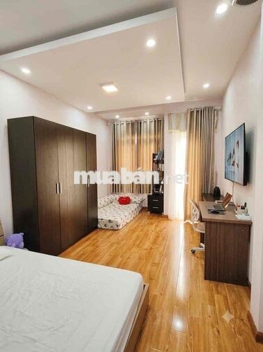LÝ THƯỜNG KIỆT 5 TẦNG CẠNH ĐẠI HỌC BÁCH KHOA - SÁT MẶT TIỀN HẺM Ô TÔ