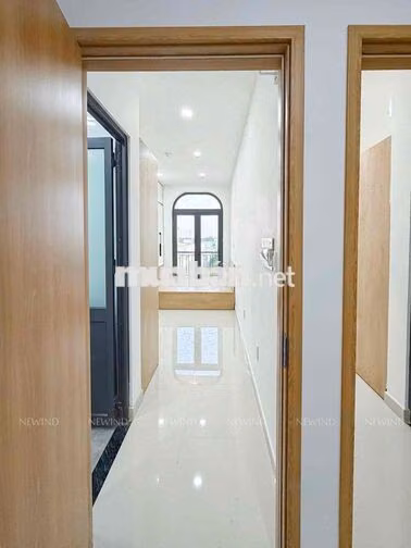 STUDIO BAN CÔNG RỘNG THOÁNG GẦN TRUNG TÂM QUẬN 7