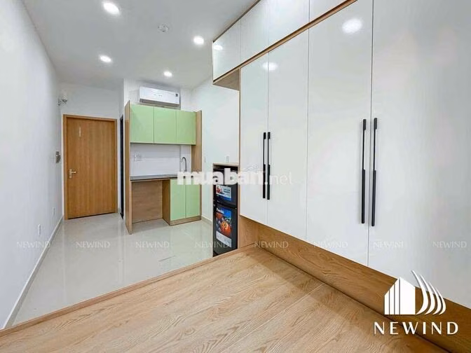 STUDIO BAN CÔNG RỘNG THOÁNG GẦN TRUNG TÂM QUẬN 7