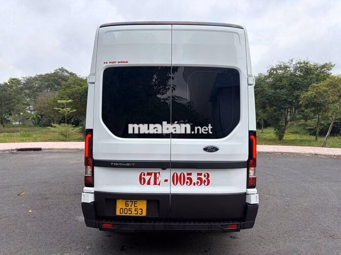 Ford Transit Premium 2024 màu trắng - 57000km